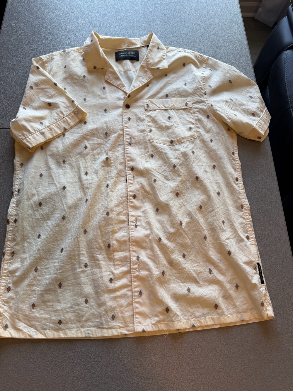 Scotch and soda Short Sleeve Cream Diamond Print Camp Shirt size large